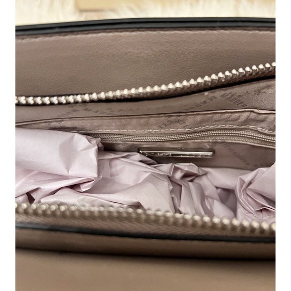 SOLD NWT STEVE MADDEN BEVELYN SATCHEL CROSSBODY BAG AIR POD MUSHROOM TIK TOK - Picture 8 of 8